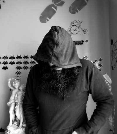Monsenhor enVide neFelibata
